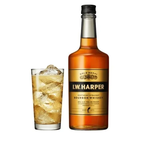 I.W ハーパー ゴールドメダル 700ml